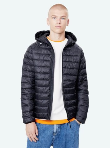 Lightweight hooded puffer jacket